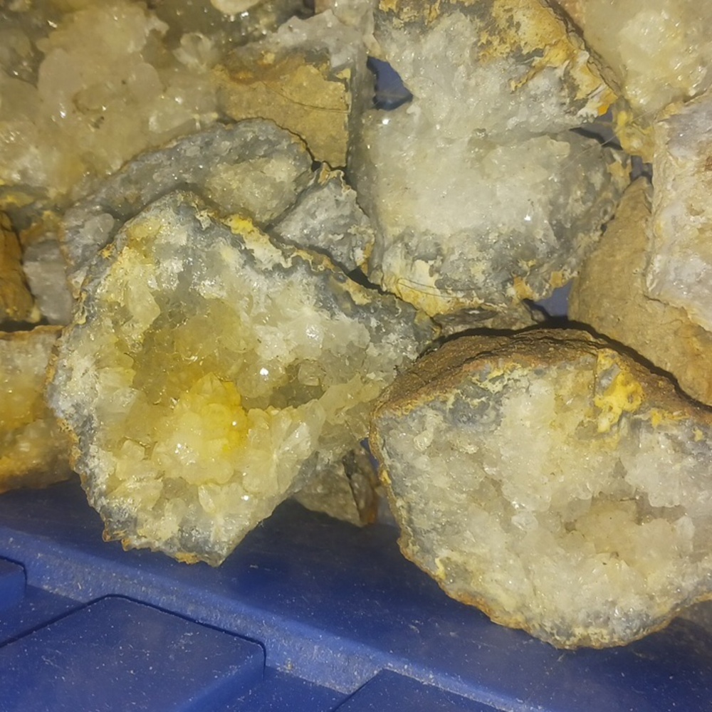 Natural Geode Stone Set - Picture 6 of 8
